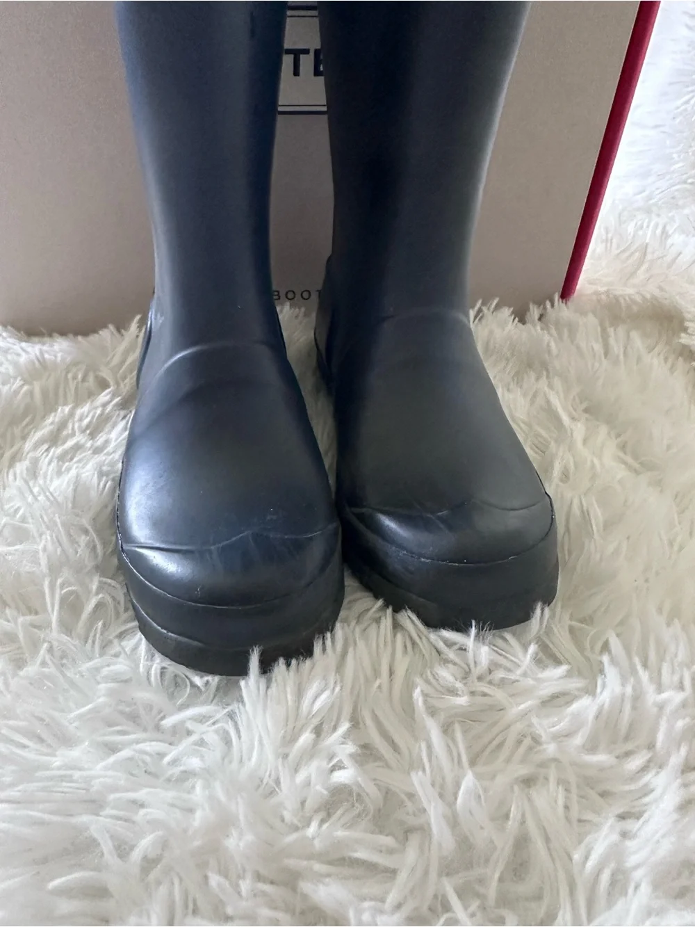 Used Hunter Kids Navy Rain Boots with Logo Trim size 13B/1G